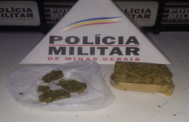 Abordagem em combate ao tráfico de drogas resulta na apreensão de entorpecentes.