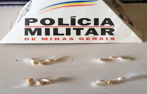 Rapaz tenta fugir da polícia e é detido no Bairro Aeroporto em Dores do Indaiá